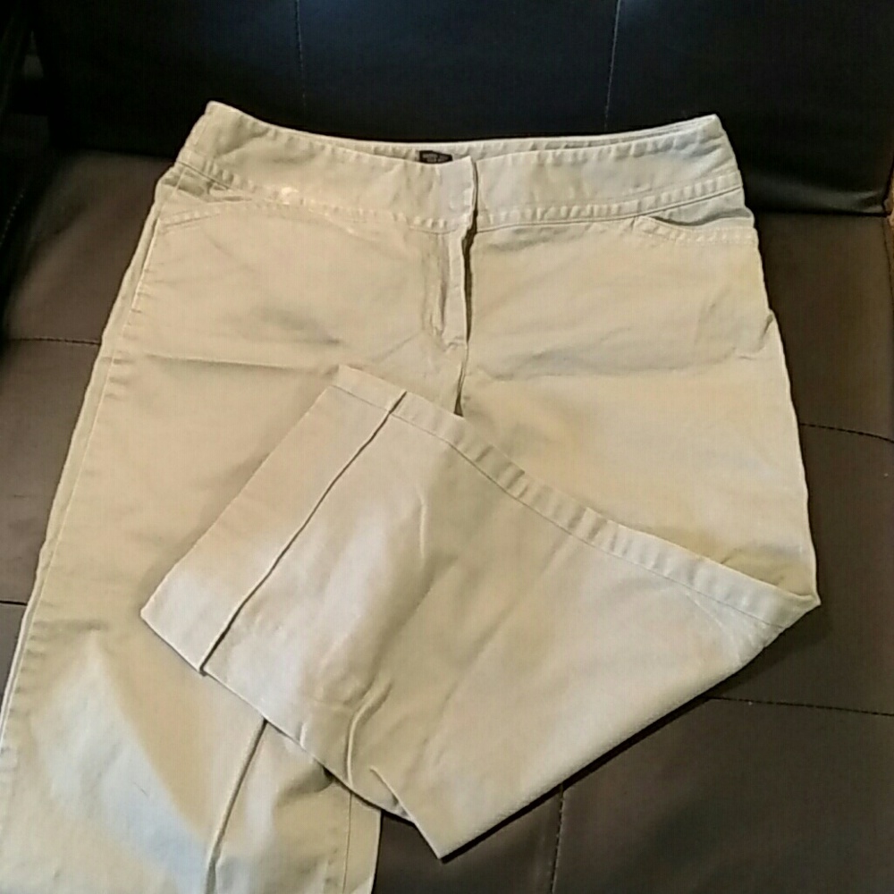 Light olive capris